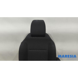 Opel - Vivaro - Sitz rechts