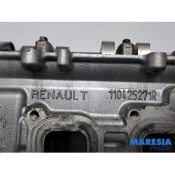 Renault - Captur - Cylinder head