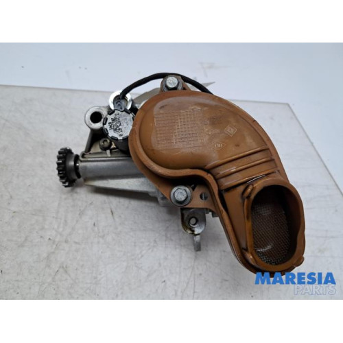 Renault - Captur - Oil pump