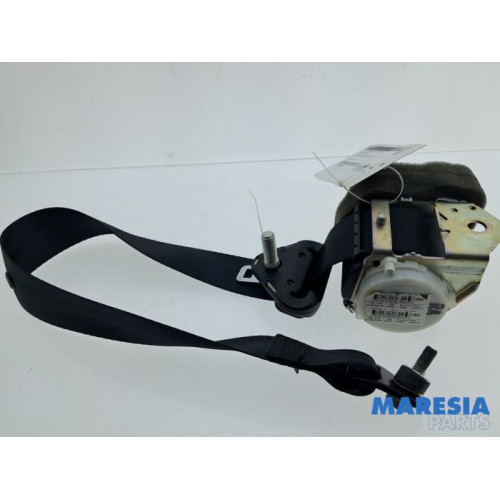 Fiat - 500 - Rear seatbelt, right