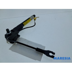 Fiat - 500 - Gordelspanner links