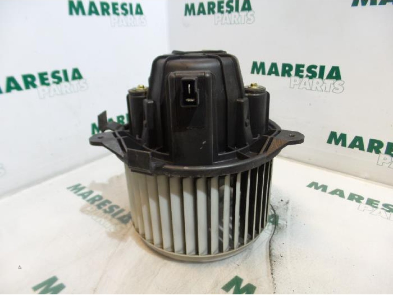 Fiat - Stilo - Heating and ventilation fan motor