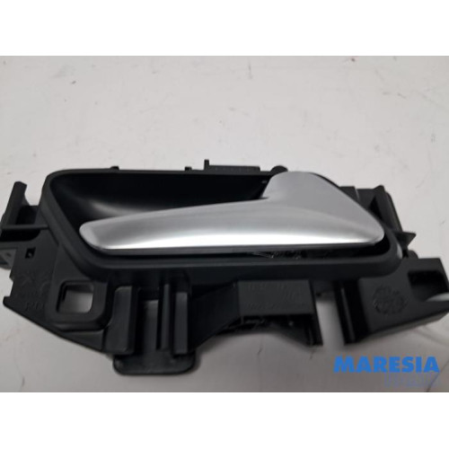 Peugeot - 208 - Front door handle 4-door, right