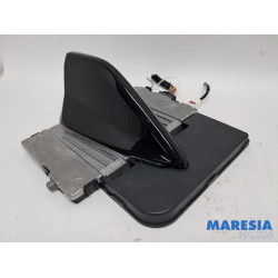 Peugeot - 208 - Antenne
