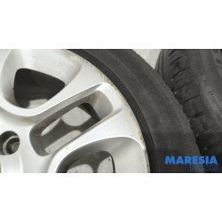 Fiat - Panda - Sportvelgenset + banden