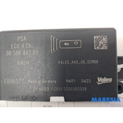 Peugeot - 208 - PDC Module