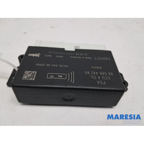 Peugeot - 208 - PDC Module