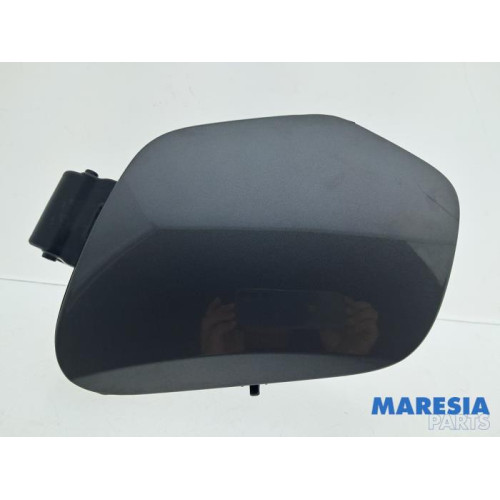 Peugeot - 208 - Tank cap cover