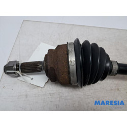 Peugeot - 208 - Front drive shaft, left
