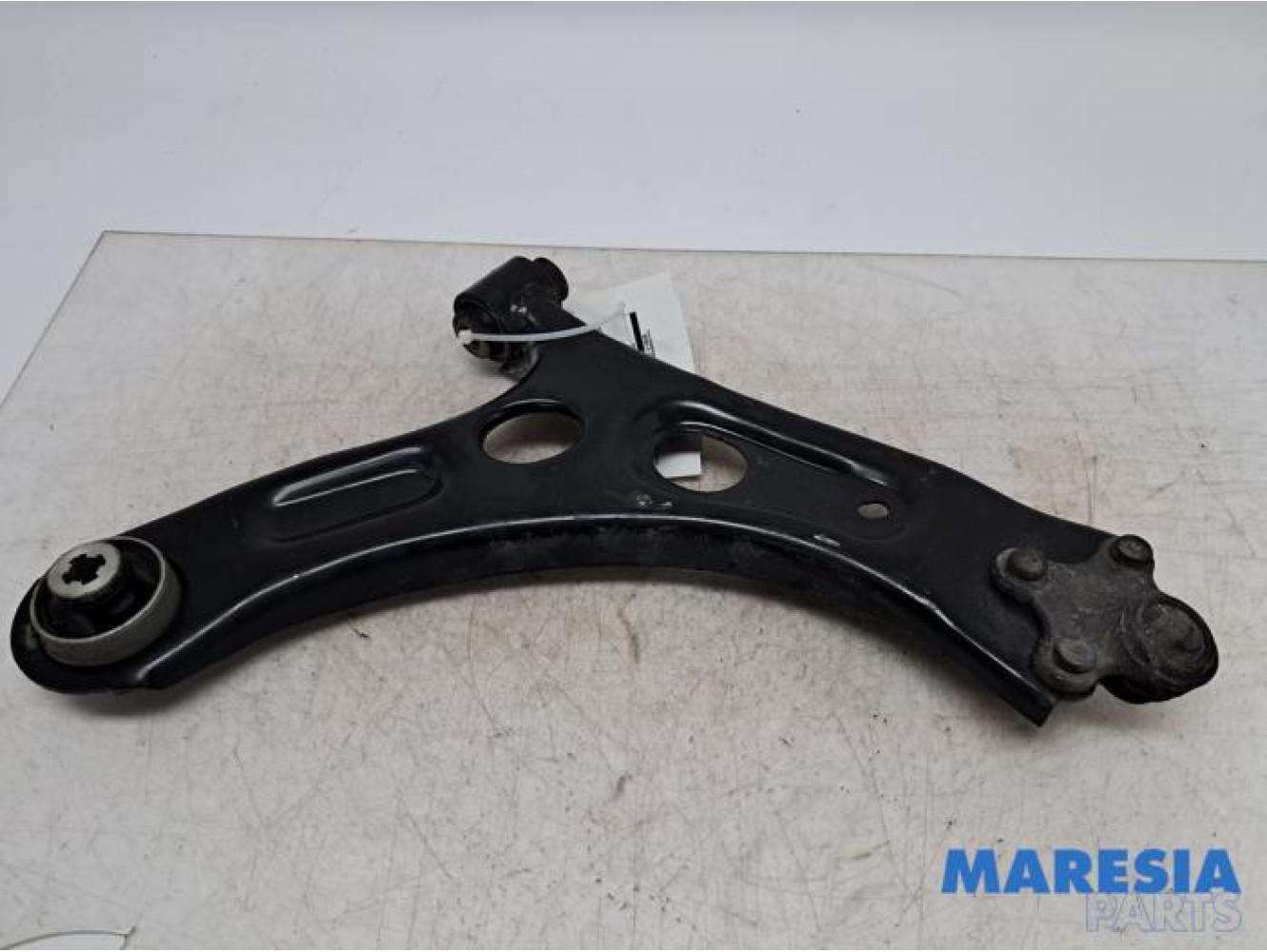 Peugeot - 208 - Draagarm onder links-voor
