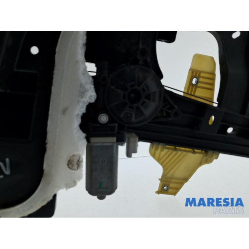 Peugeot - Partner - Fenstermechanik 2-türig links vorne