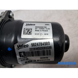 Peugeot - 208 - Front wiper motor