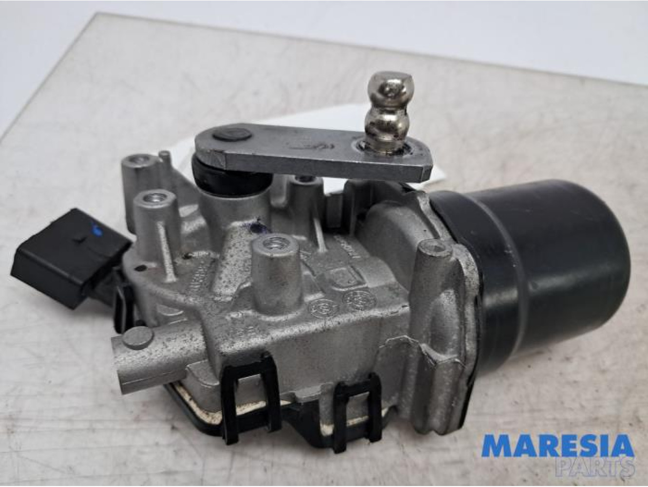 Peugeot - 208 - Front wiper motor