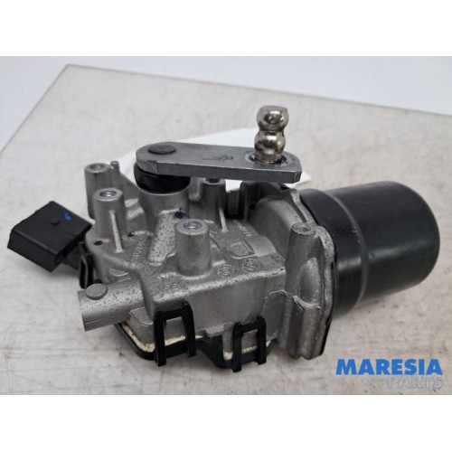 Peugeot - 208 - Front wiper motor