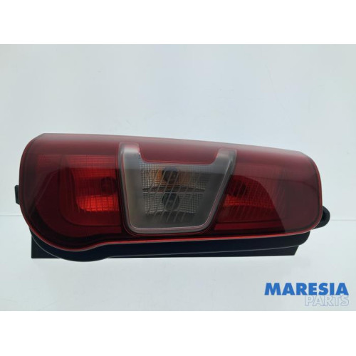 Peugeot - Partner - Taillight, left