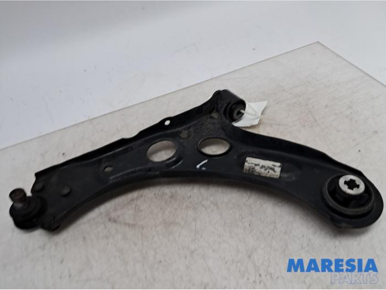 Opel - Corsa - Draagarm onder links-voor