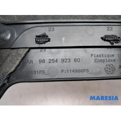 Opel - Corsa - Motor Schutzblech