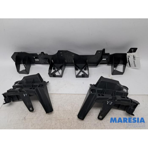 Opel - Corsa - Rear bumper bracket central