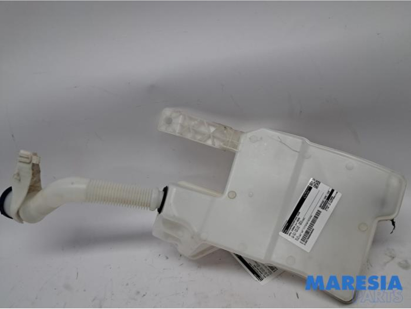 Opel - Corsa - Front windscreen washer reservoir