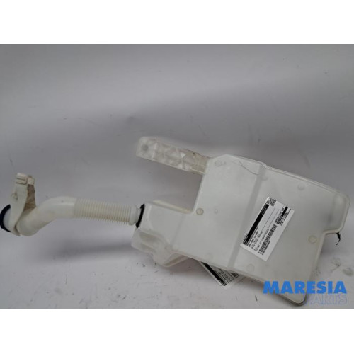 Opel - Corsa - Front windscreen washer reservoir