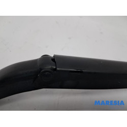 Opel - Corsa - Scheibenwischerarm vorne