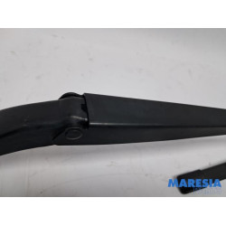 Opel - Corsa - Front wiper arm