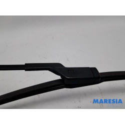 Opel - Corsa - Front wiper arm