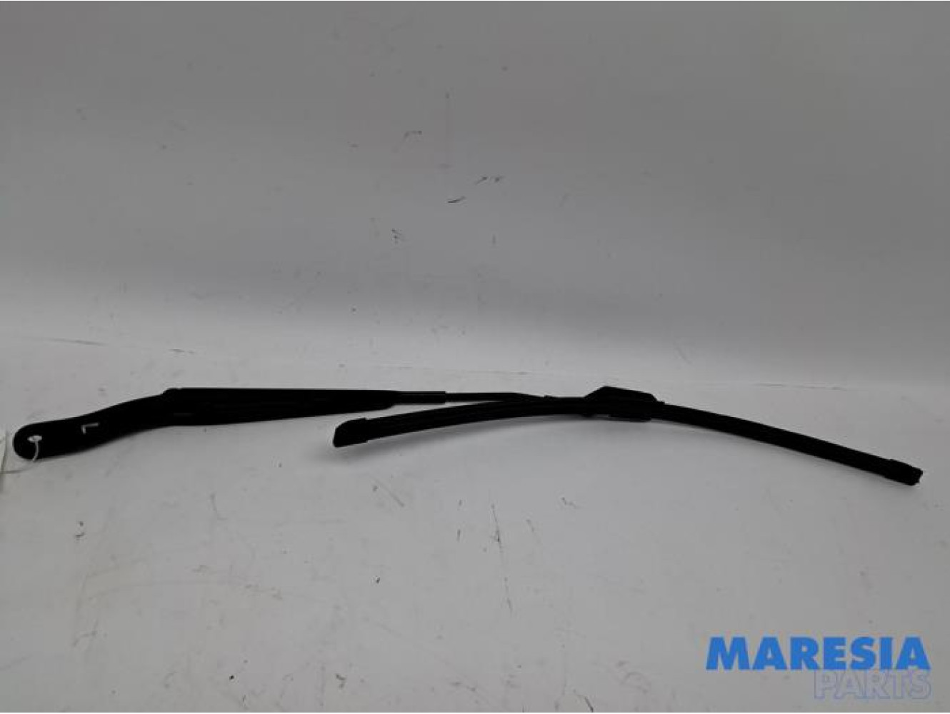 Opel - Corsa - Front wiper arm