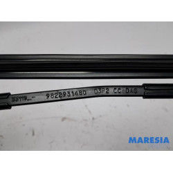 Opel - Corsa - Front wiper arm