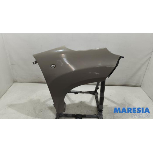 Fiat - 500L - Front wing, left