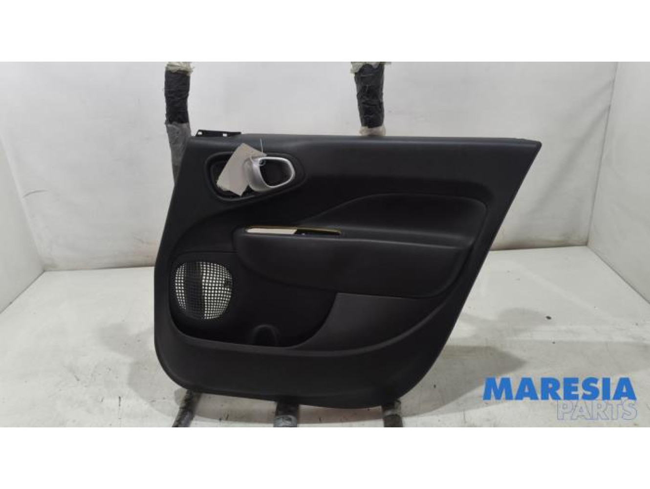 Fiat - 500L - Front door trim 4-door, right