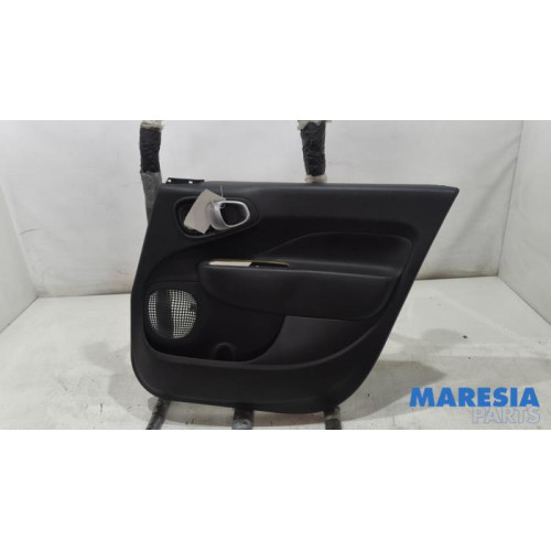 Fiat - 500L - Front door trim 4-door, right