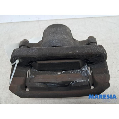Opel - Karl - Remklauw (Tang) links-voor