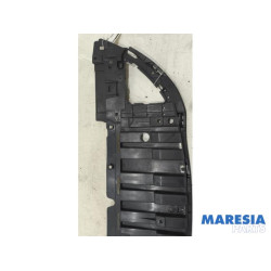 Renault - Clio - Bumper onderplaat
