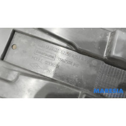 Renault - Clio - Bumper onderplaat