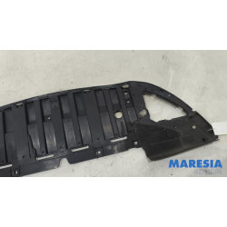 Renault - Clio - Bumper onderplaat
