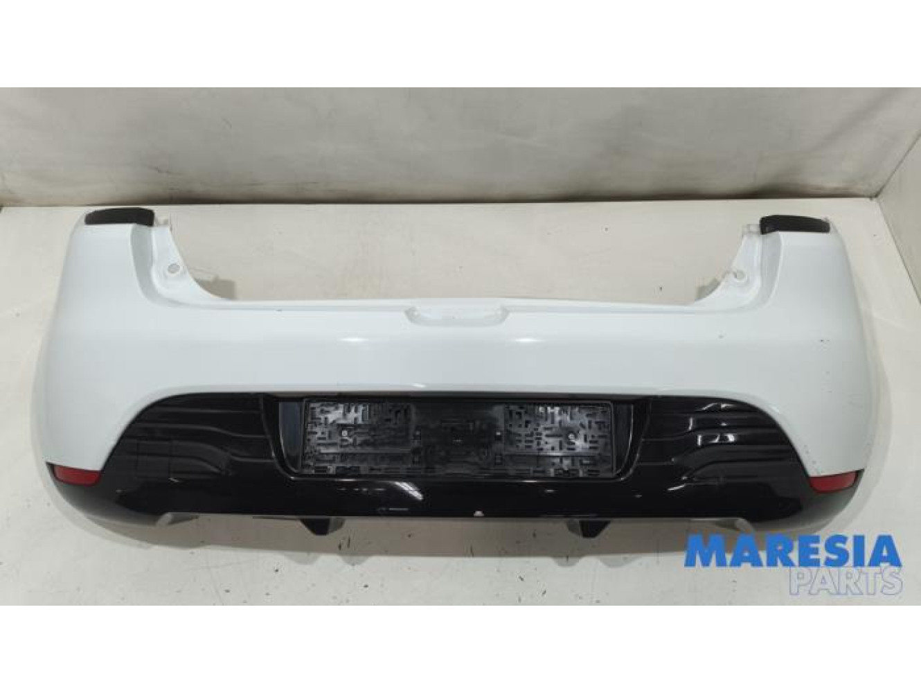 Renault - Clio - Rear bumper