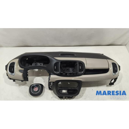 Fiat - 500L - Airbag set + dashboard