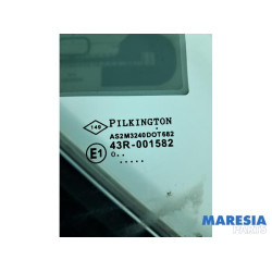 Renault - Master - Vitre triangulaire avant gauche