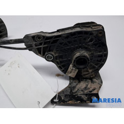 Renault - Master - Aufhängemechanik Reserverad