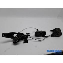 Renault - Master - Aufhängemechanik Reserverad