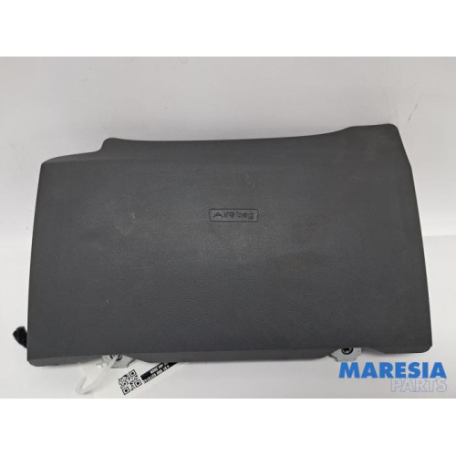 Fiat - 500 - Knee airbag, left