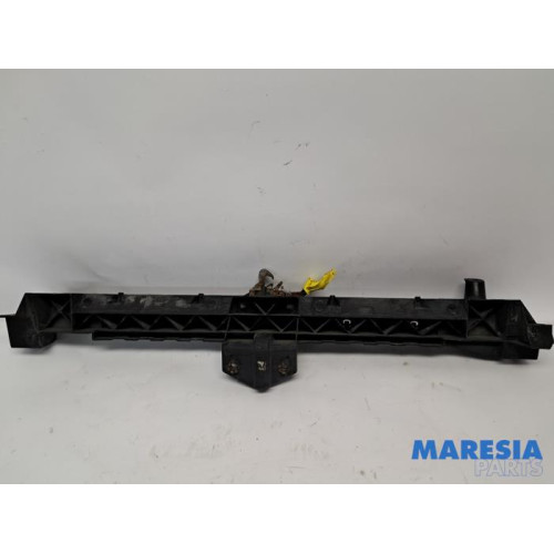 Citroen - Berlingo - Lock plate