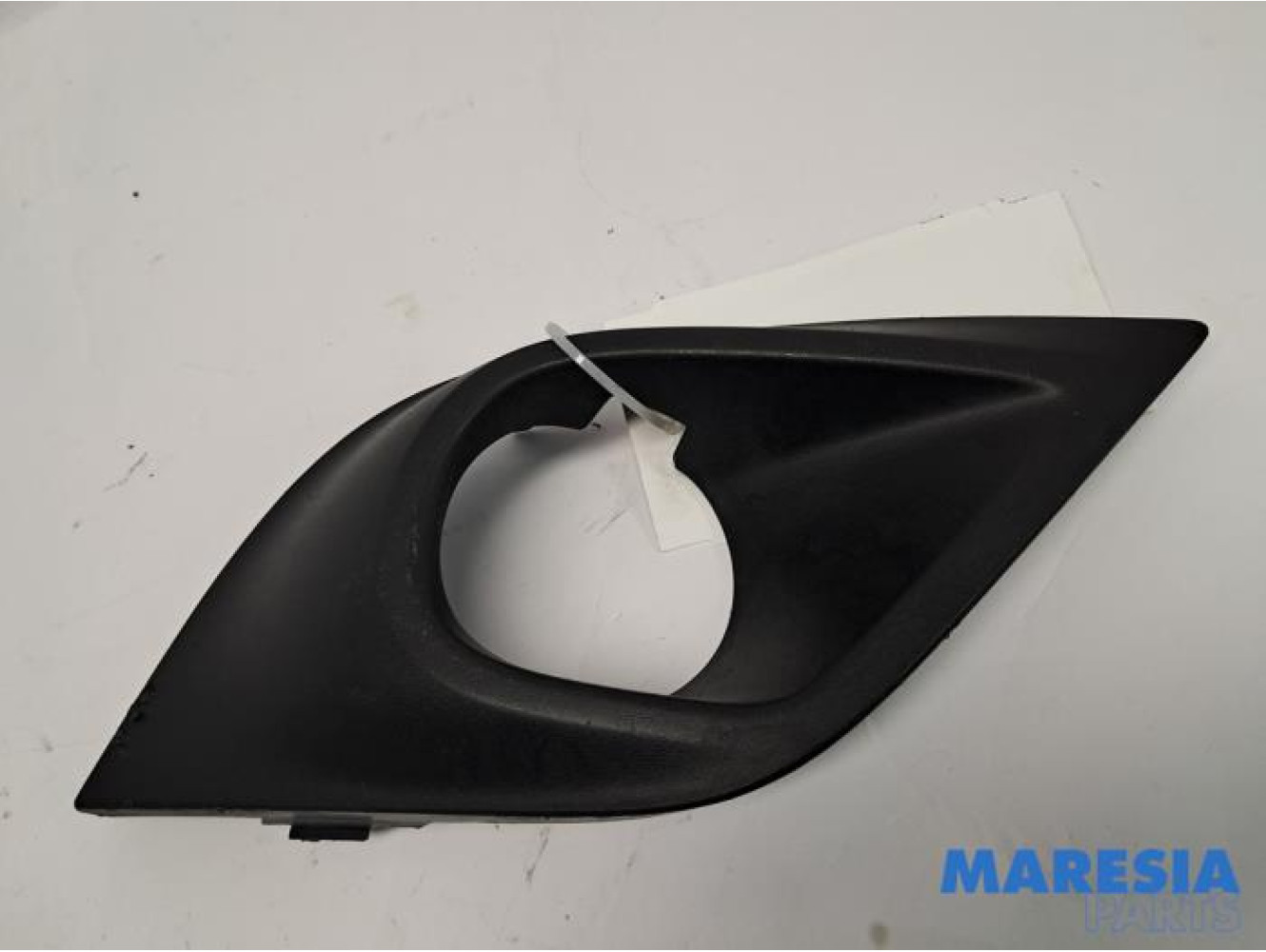 Renault - Clio - Plaque de protection feu antibrouillard droit