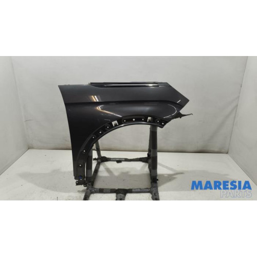 Peugeot - 5008 - Front wing, right