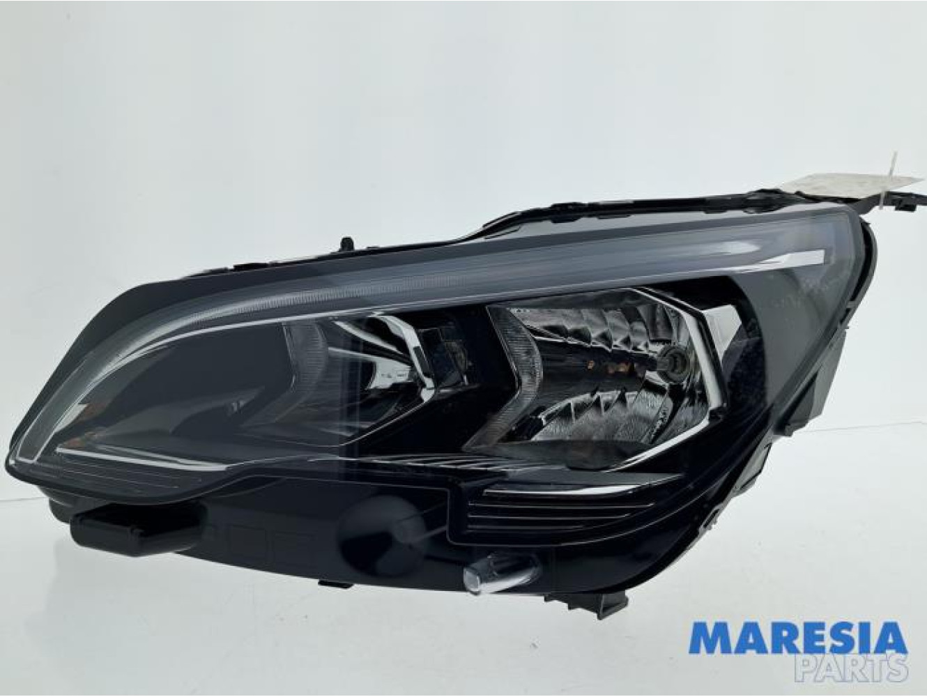 Peugeot - 5008 - Headlight, left