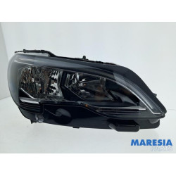 Peugeot - 5008 - Headlight, right