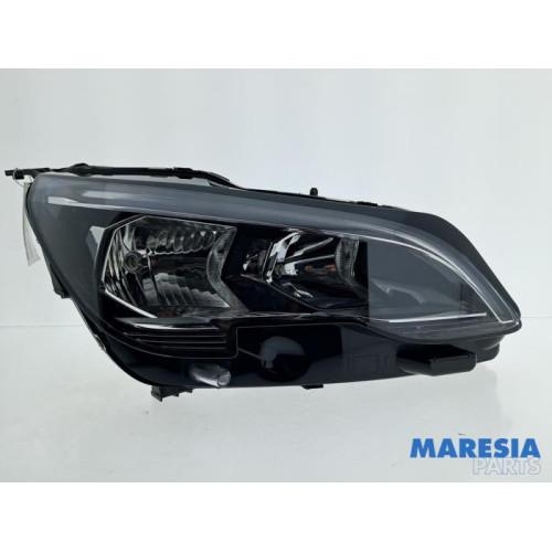 Peugeot - 5008 - Headlight, right