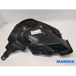 Renault - Clio - Wheel arch liner