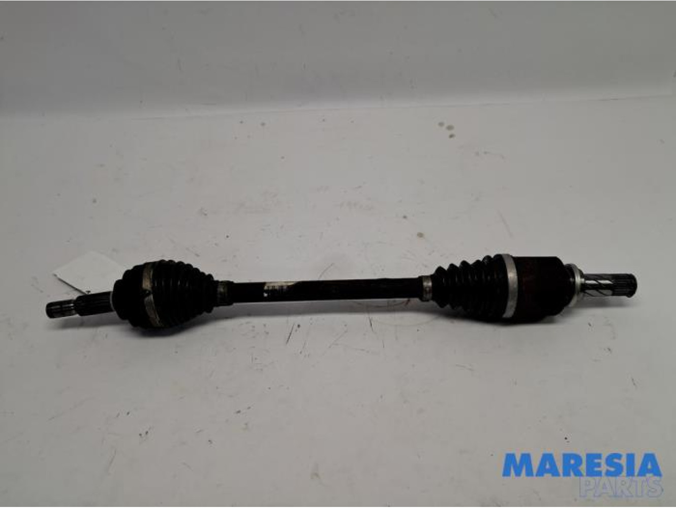 Renault - Clio - Front drive shaft, left